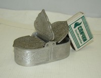 Шкатулка маленькая двухсекционная таблетница пепельница (Q073)