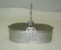 Шкатулка маленькая двухсекционная таблетница пепельница (Q073)