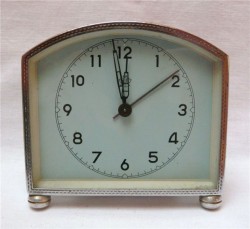 Будильник  (H718)