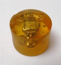 Сувенир настольный "Часы" (J523)