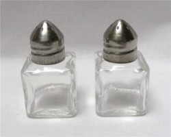 Солонка и перечница  (H522)