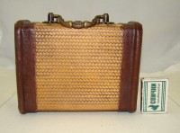 Шкатулка - чемоданчик с часами (X635)