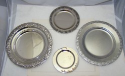 Тарелки и блюдца нержавеющие 4шт. (P769)