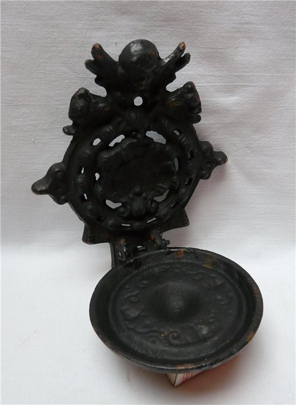 Полочка откидная, подсвечник настенный (R284)