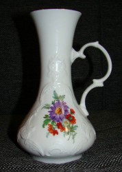 Кувшин фарфоровый с дефектом (U466)