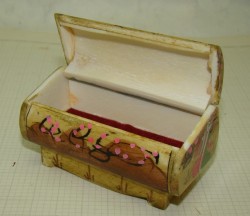 Шкатулка маленькая костяная (W194)