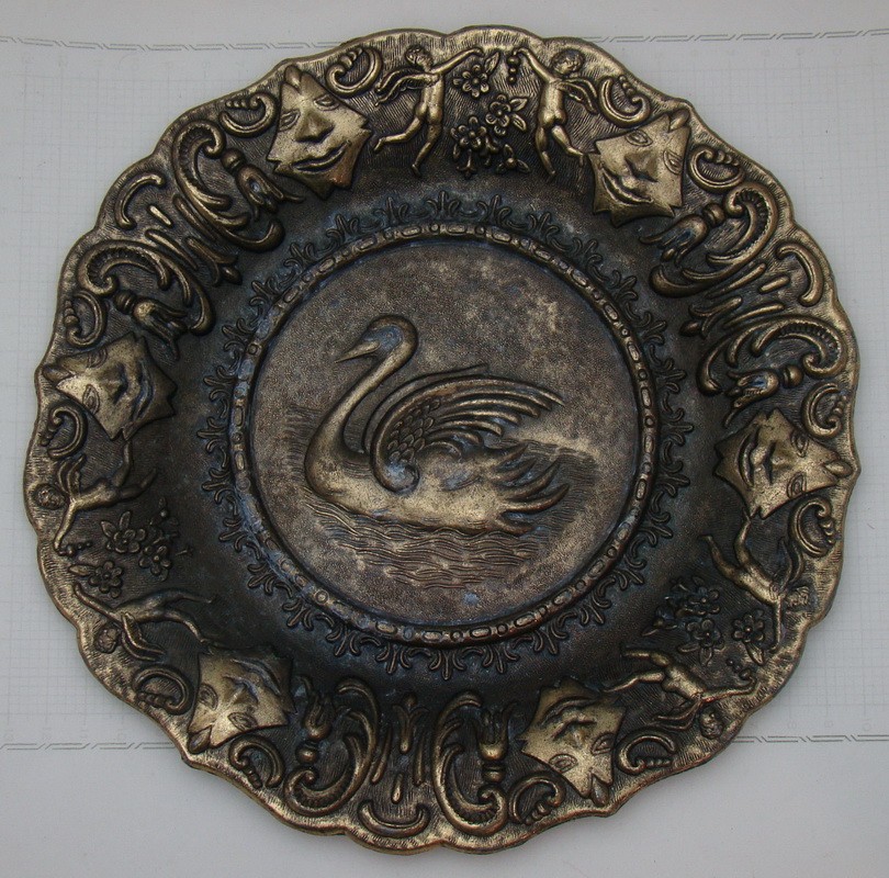 Тарелка декоративная винтажная Лебедь (X426)