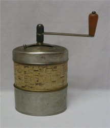 Кофемолка старинная (K932)