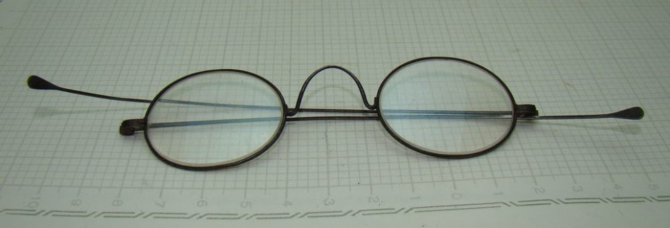 Очки старинные (R829)