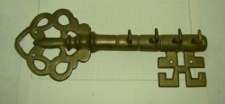 Вешалка "Ключ" (R937)