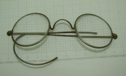 Очки старинные (R831)