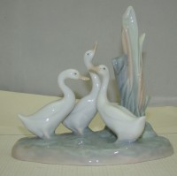 NAO фигурка фарфоровая винтажная Гуси (Y841)