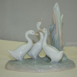 NAO фигурка фарфоровая винтажная Гуси (Y841)