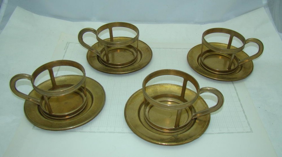 Подстаканники с блюдцами 4 шт. (R745)