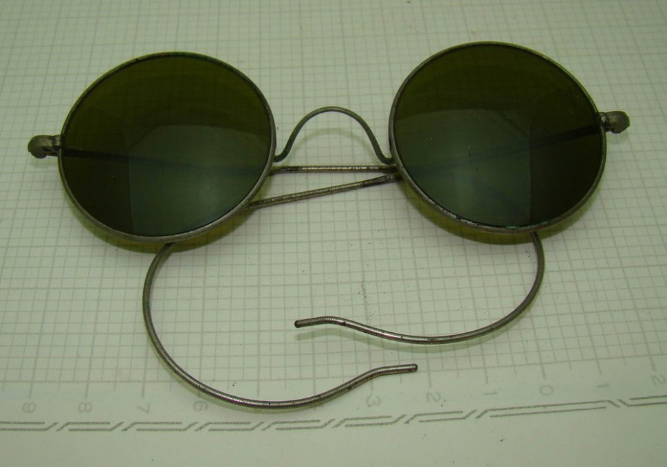 Очки старинные солнцезащитные (R832)