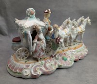 Фигурка винтажная фарфоровая композиция Карета (B062)