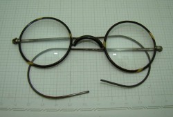 Очки старинные (R833)