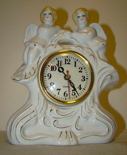 Часы настольные "Ангелы" (F411)