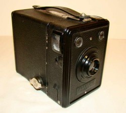 Фотоаппарат старинный KODAK BOX 620 (E876)