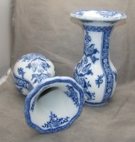 Petrus Regout Maastricht Delfts вазы старинные 2 штуки (M683)