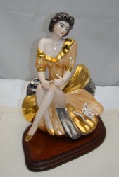 Фигурка скульптура винтажная ручной работы Девушка (M782)