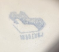 Шкатулка винтажная фаянсовая Утка (B064)