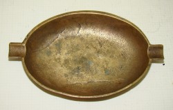 Пепельница старинная овальная (Q475)