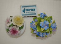 Винтажные фарфоровые цветы 2 шт. с дефектами (A476)