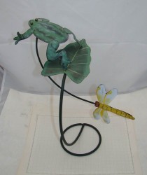 Качающийся сувенир "Лягушка и стрекоза" (R836)