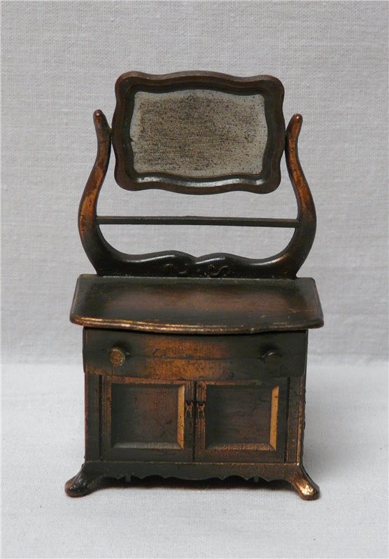 Сувенир настольный "Комод с зеркалом" (K576)