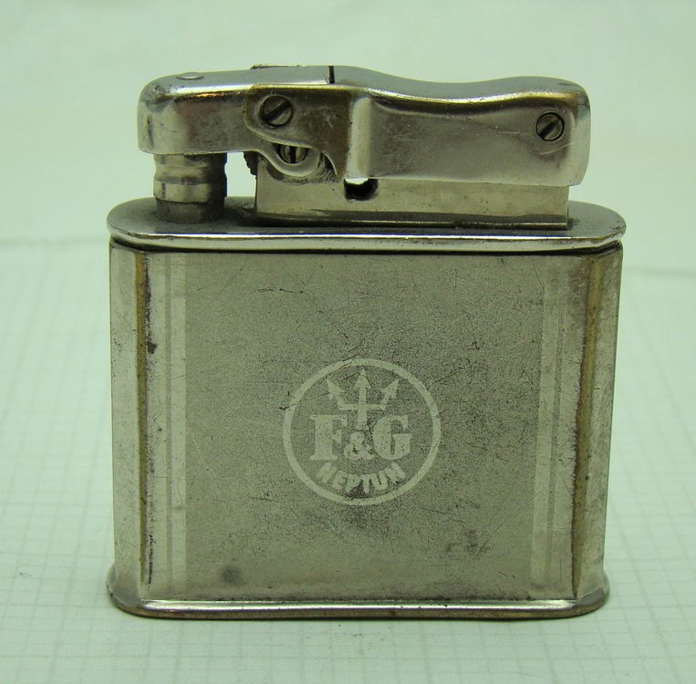 Зажигалка старинная (P357)