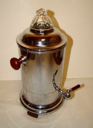 Кофеварка большая, электрическая 50-60х годов (E929)