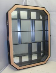Настенный зеркальный шкафчик для миниатюр (M102)