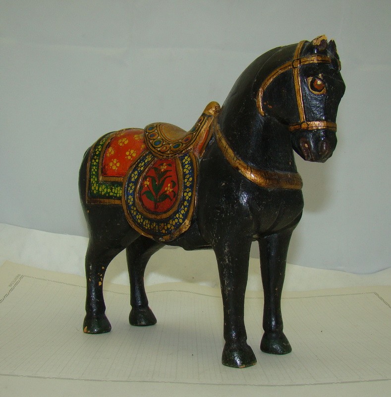 Фигурка "Лошадь" старинная (V680)