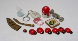 Набор сувениров 14 шт. сборный (K777)