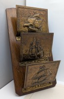 Старинная полочка для писем и газет с чеканками Парусники (A874)
