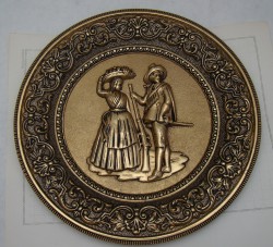 Тарелка декоративная барельеф (Q265)