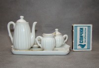 Фарфоровая миниатюра Сервиз кофейный кукольный Эгоист (A184)