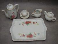 Фарфоровая миниатюра Сервиз кофейный кукольный Эгоист (A184)