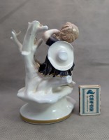 CH Hispania фарфоровая статуэтка Мальчик с дудкой (A976)
