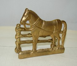 Подставка для писем салфетница Лошадь (Q482)