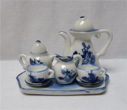 Сервиз кукольный 8 предметов (K780)