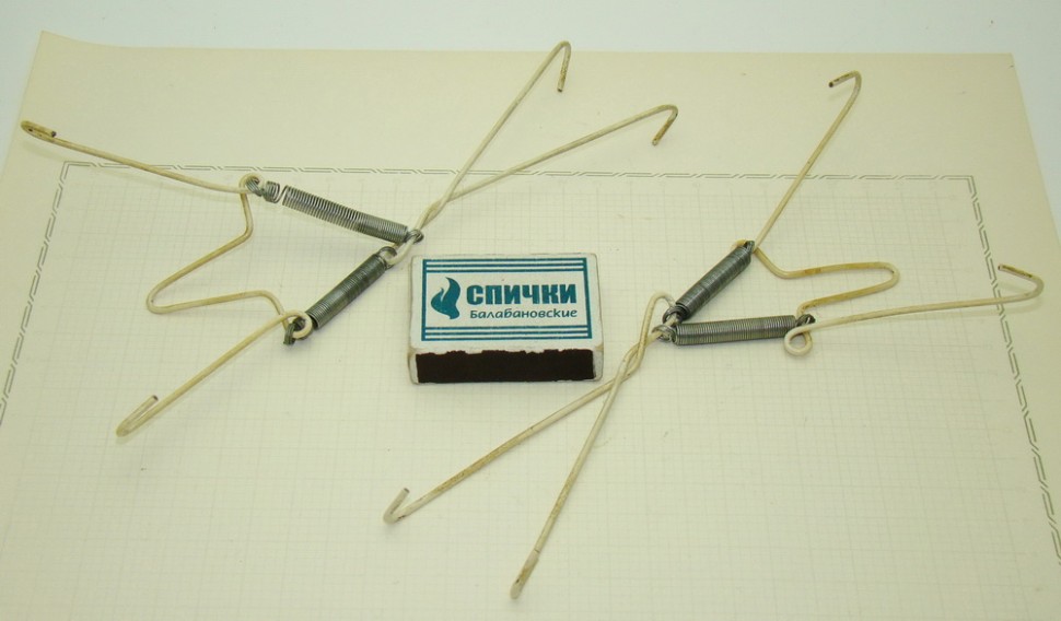 Винтажные подвесы для тарелок 2 шт. (A680)