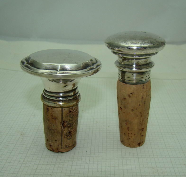 Пробки для бутылки старинные 2шт. (U482)