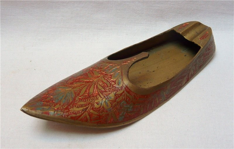 Пепельница "Туфля" (R301)