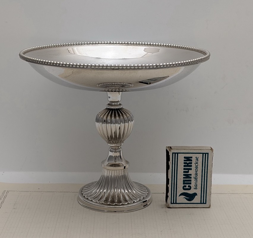 Вазочка на ножке конфетница винтажная (A879)