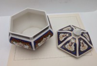 Шкатулка бонбоньерка винтажная в стиле шинуазри (B074)