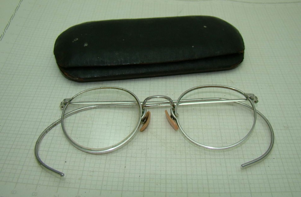 Очки старинные оправа с футляром (R572)