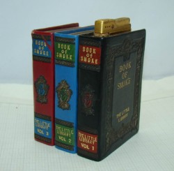Сигаретница с зажигалкой "Трехтомник" (R660)
