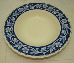 Старинная суповая тарелка (V985)